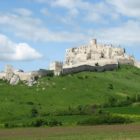 Chalupka L With A Panoramic View Of Spis Castle 3*